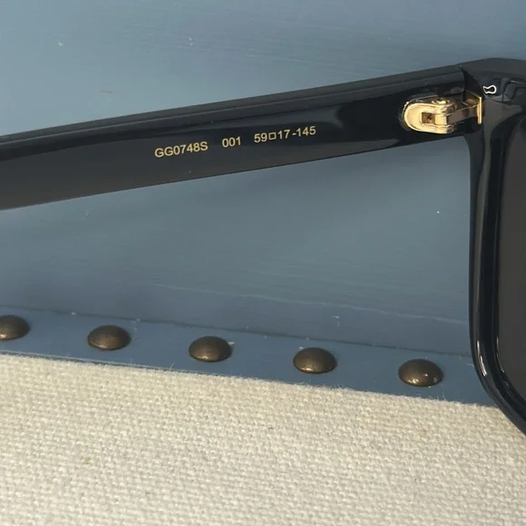 💯 - New Authentic Gucci Grey Browline unisex Sunglasses GG0748S 001 59.